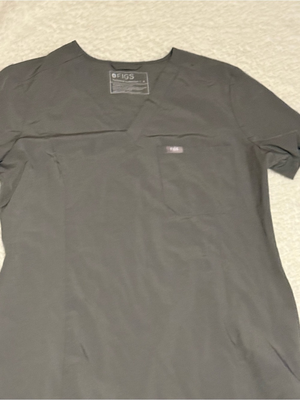 FIGS Woman’s Gray Scrub top Small